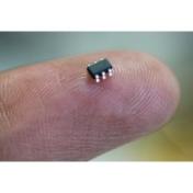 ATtiny10 Atmel 8bit AVR MCU Chip SOT23-6